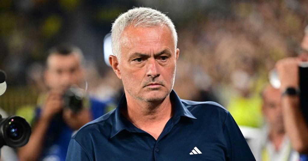Jose Mourinho puts Premier League clubs in red warning after being fired by Fenerbafe