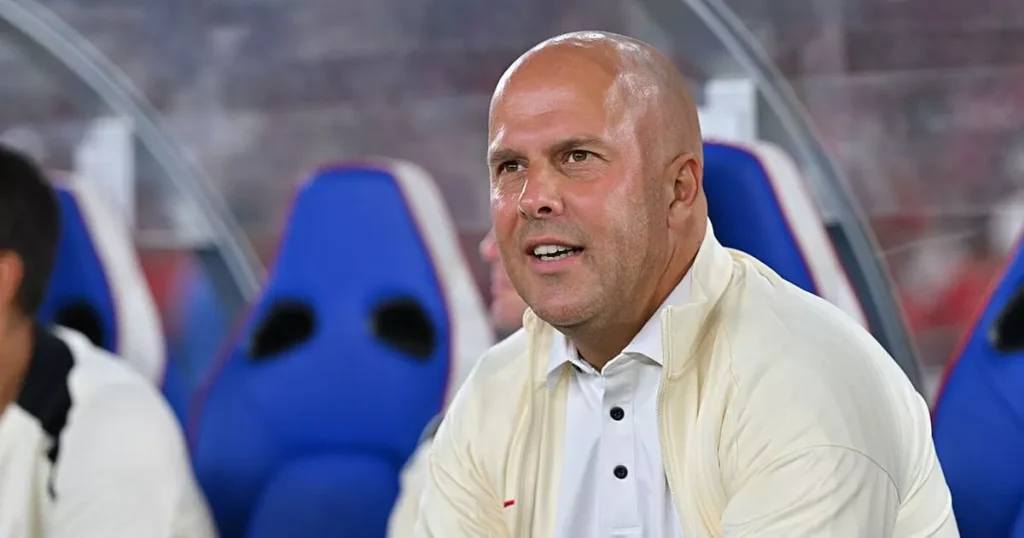 Arne Slot will soon find a replacement for Lewis Diaz as Liverpool prepares to spend £300 million