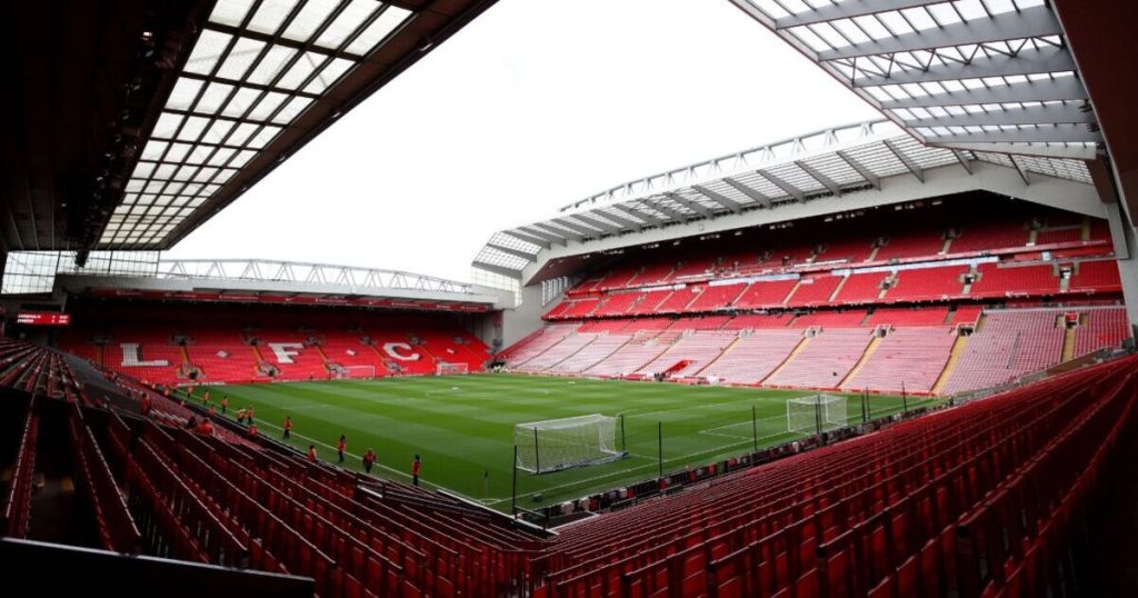 Liverpool Stadium was evacuated a few minutes ago, as the athletic club was told the fans to leave | Soccer|Sports