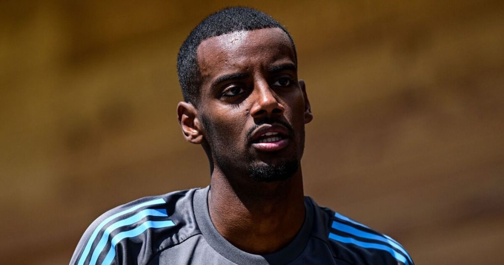 Newcastle returns to Alexander Isaac in a statement after the striker’s explosive words | Football | Sports