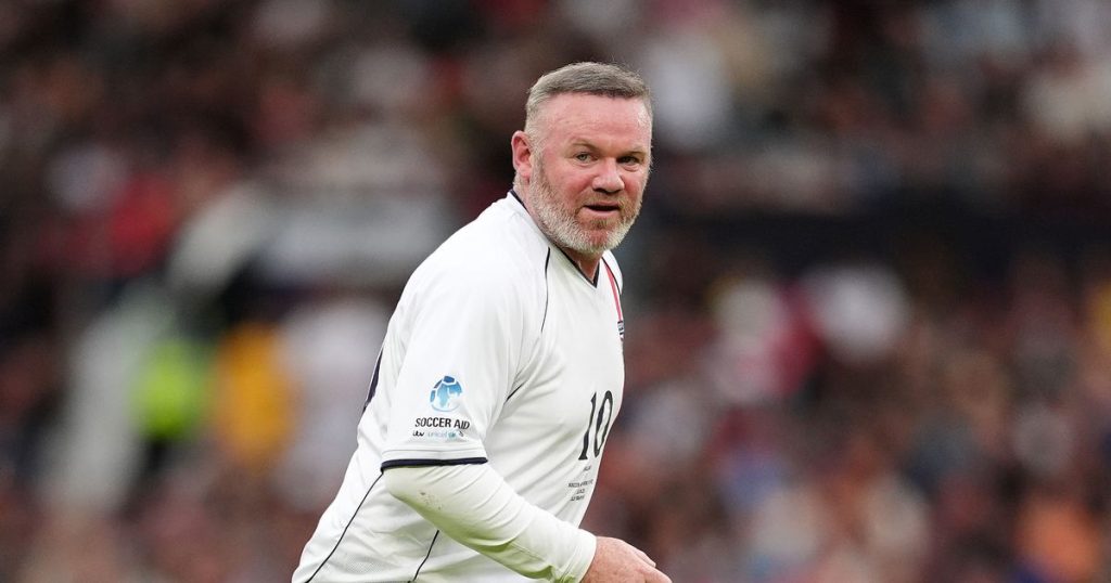 Man UTD Legend Wayne Rooney rewinds the year with a stunning goal in a charity match