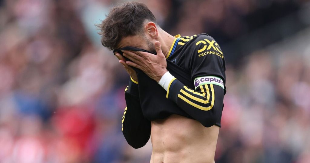 Man UTD Player Rating vs Brentford in two 4/10 in a Terrifying Defeat | Football | Sports