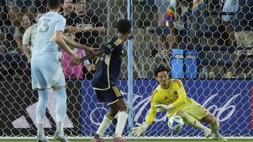 Trio beat Whitecaps 2-0 against Sporting KC