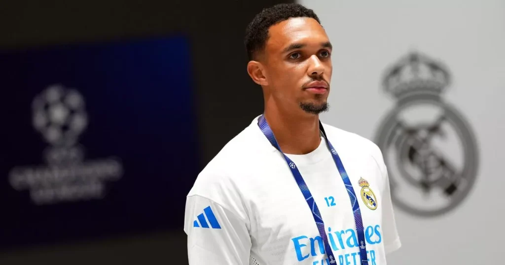 The Trent Alexander Arnold Liverpool theory was raised as critics reached agreement