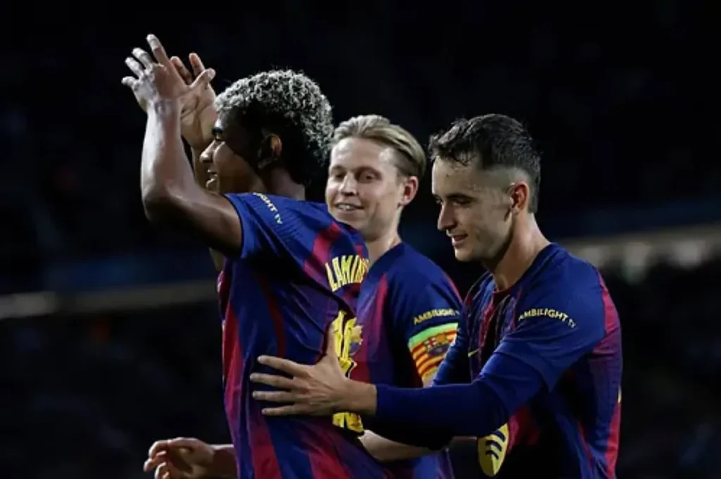 Barcelona achieve landslide victory before Clasico