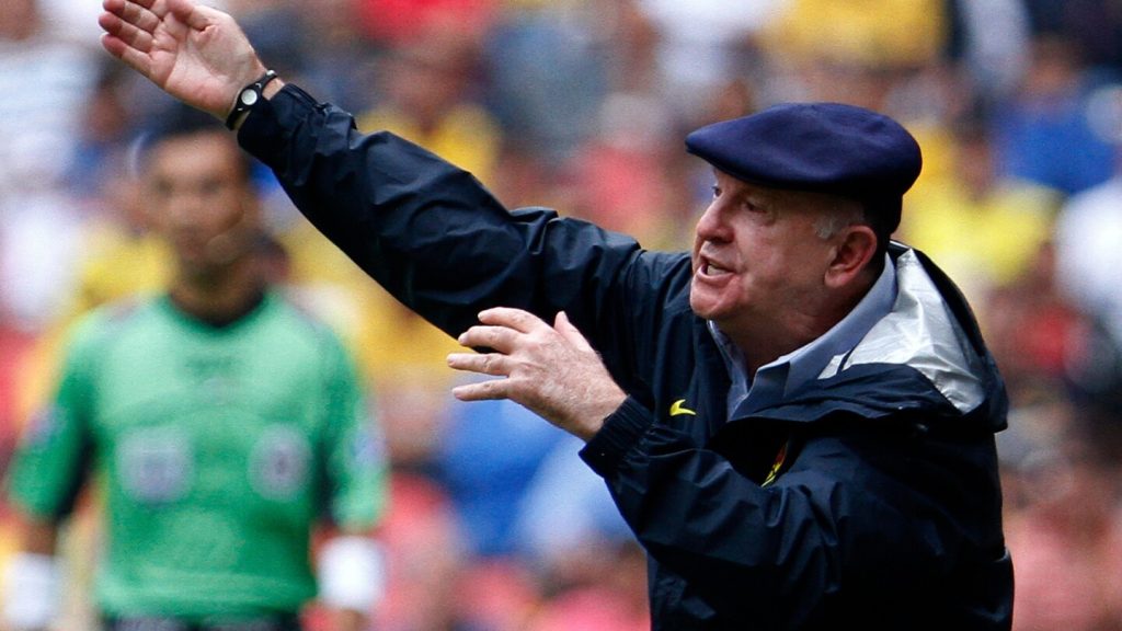 Legendary Mexican soccer coach Manuel Lapuente dies at age 81