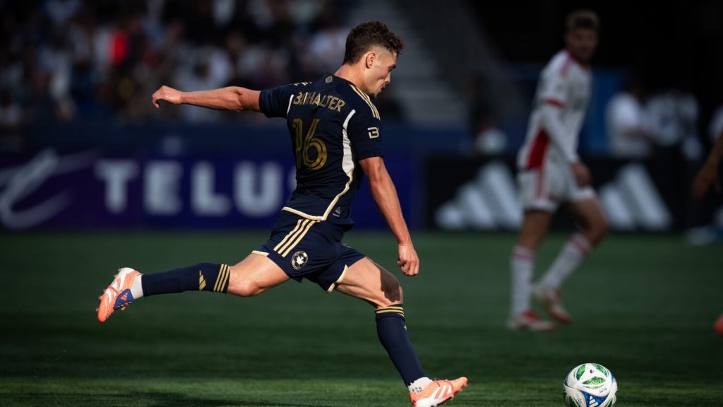 Berhalter has two goals: Whitecaps beat the earthquake 4-1 and remain tied up above the Western Conference