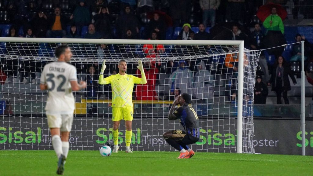 Lazio held out a goalless draw against Pisa. Cagliari lose to Sassuolo