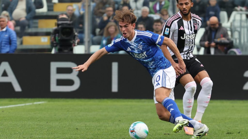 Nico Paz powers Como to beat Juventus, Real Madrid wary of buybacks