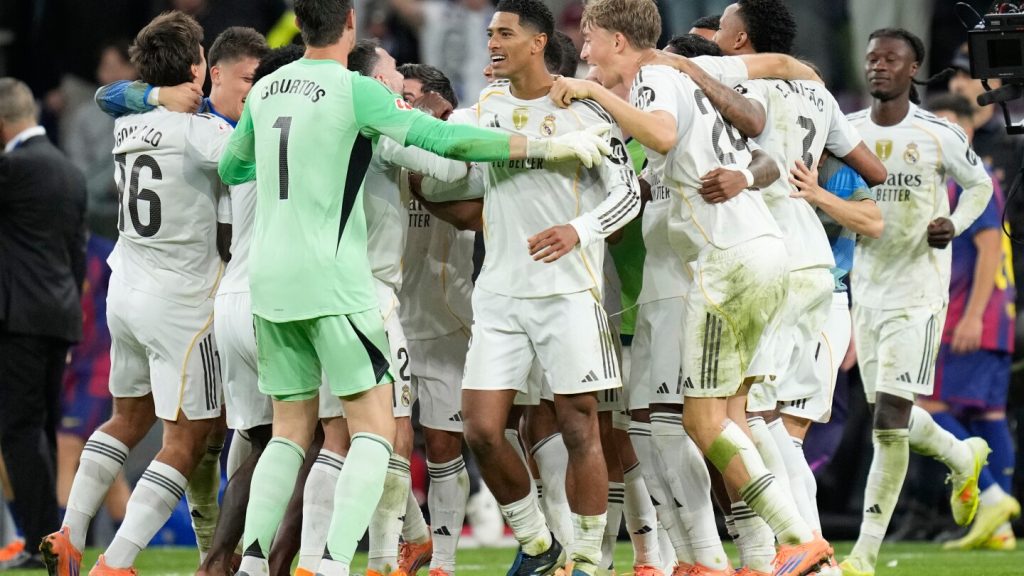 Real Madrid face Valencia ahead of visit to Liverpool