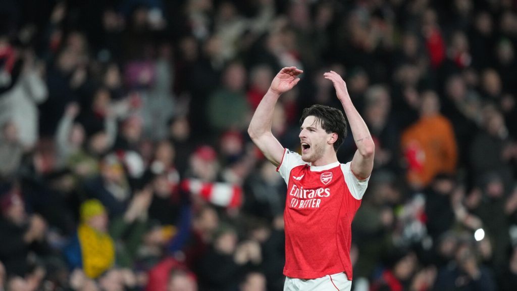 The battle for the Premier League title could become heated if Arsenal and Chelsea clash