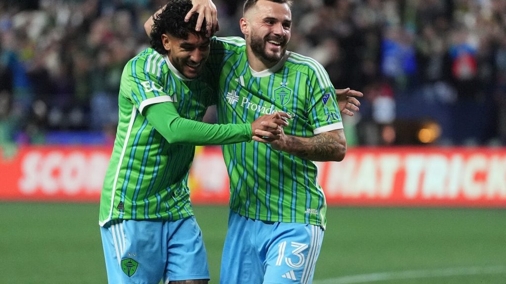 Sounders beat Minnesota United 4-2, Obed Vargas scores twice to extend series