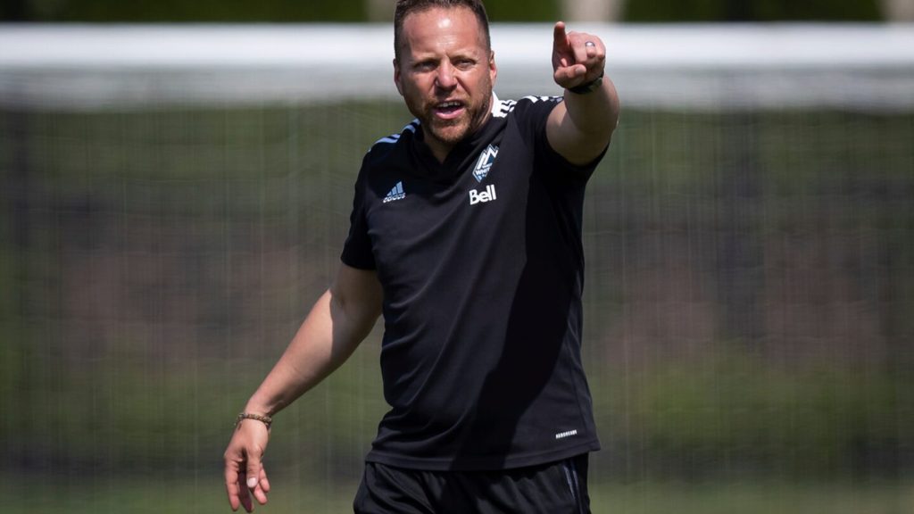 Marc dos Santos promoted to LAFC head coach