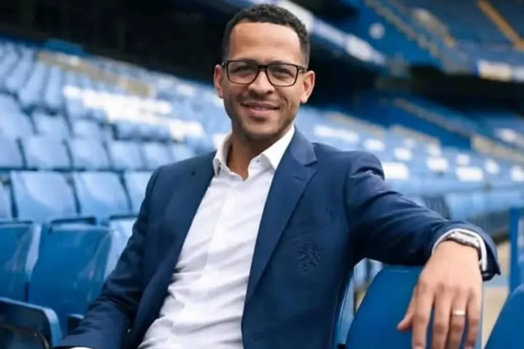 Chelsea have had 10 managers in 10 years and have signed Rosenior until 2032!