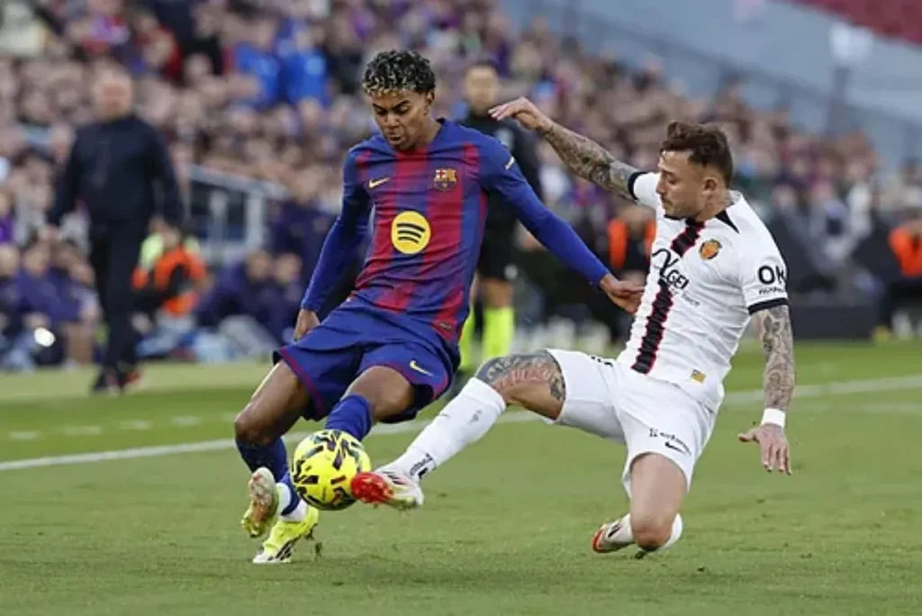 Lamine Yamal’s great performance keeps Barcelona in first place