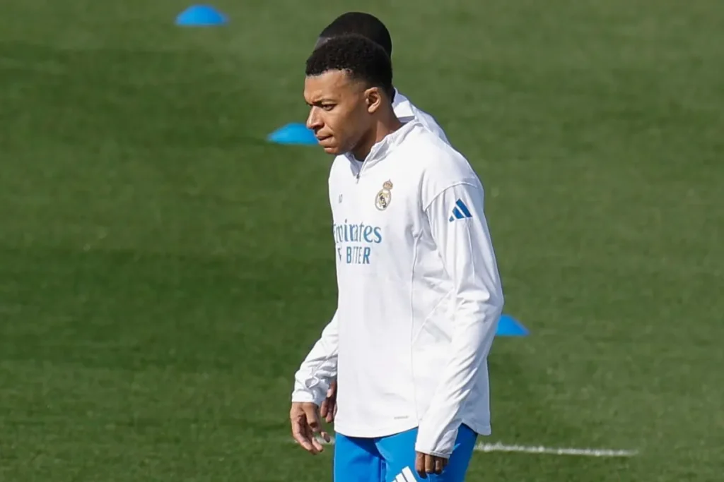 ‘Mbappe alarm’ spikes again