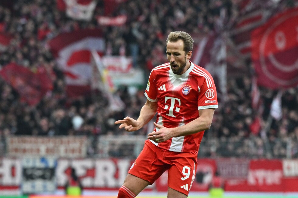 Harry Kane scores as Bayern maintains six-point Bundesliga lead