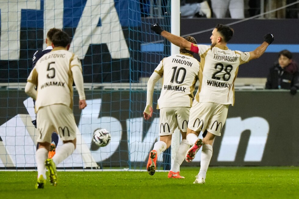 Lens maintains belief in tough Ligue 1 title battle with PSG