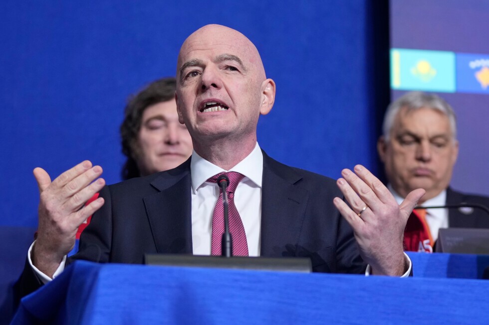FIFA urges Iran to keep World Cup dates