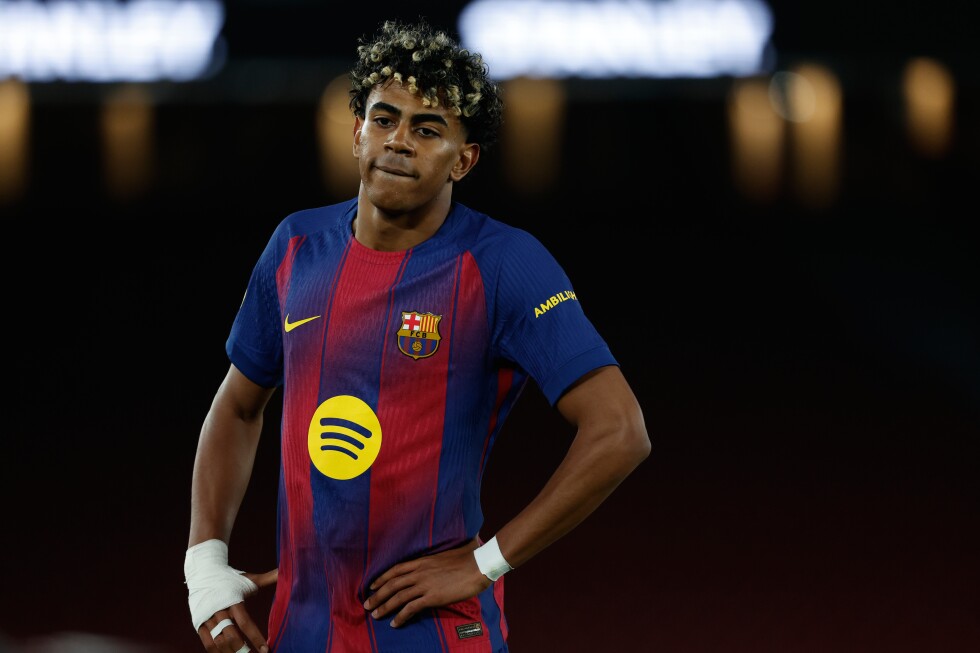 Barcelona and Liverpool have work to do in the Champions League round of 16