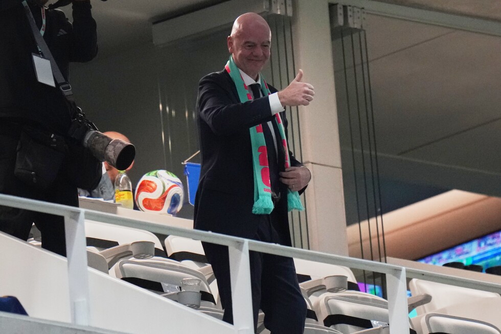 Mexican President Sheinbaum and FIFA’s Infantino discuss plans for the 2026 World Cup