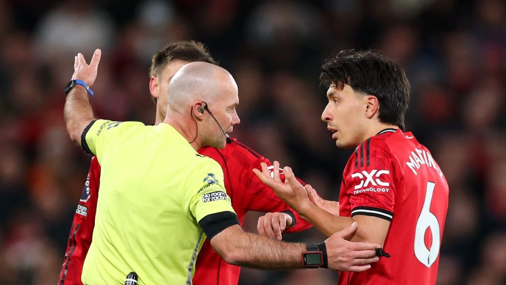 Gary Neville gives honest verdict as Lisandro Martinez gets sent off for hair pull