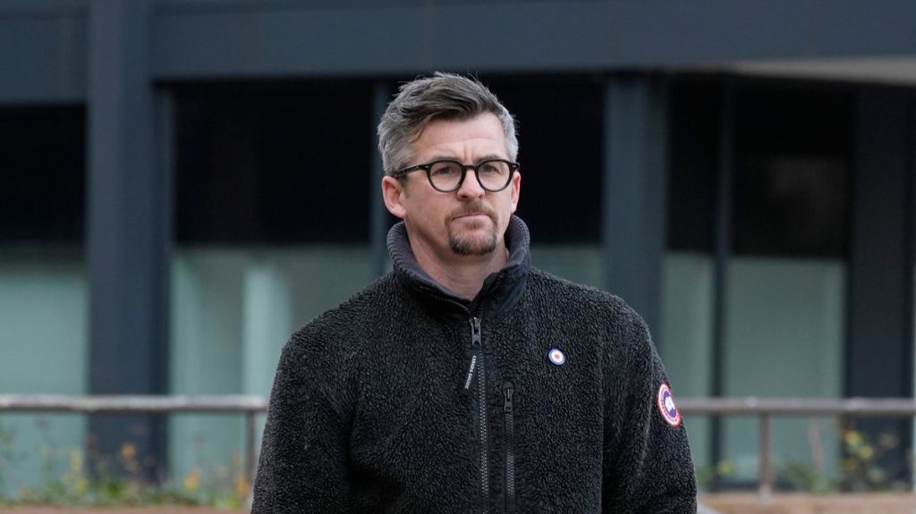 Joey Barton ‘lose weight by joining prison football team’ while in prison