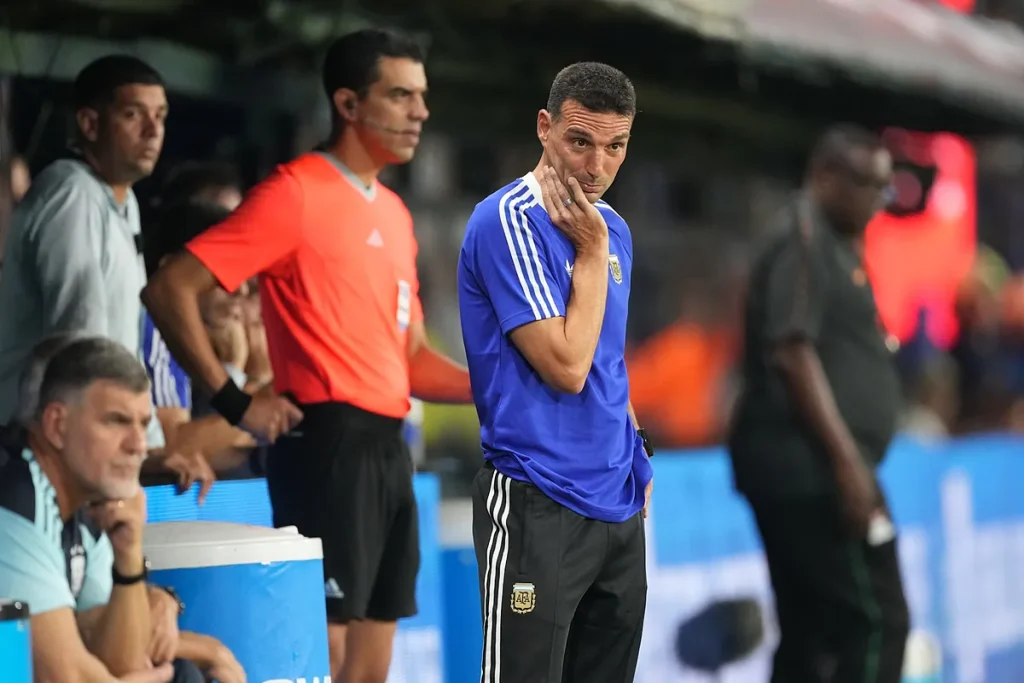 They revealed serious problems that Scaloni discovered in Argentina’s locker room three months before the World Cup