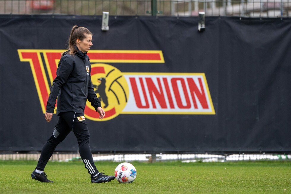 Union Berlin decides to permanently remove Marie-Louise Eta from her position as men’s coach