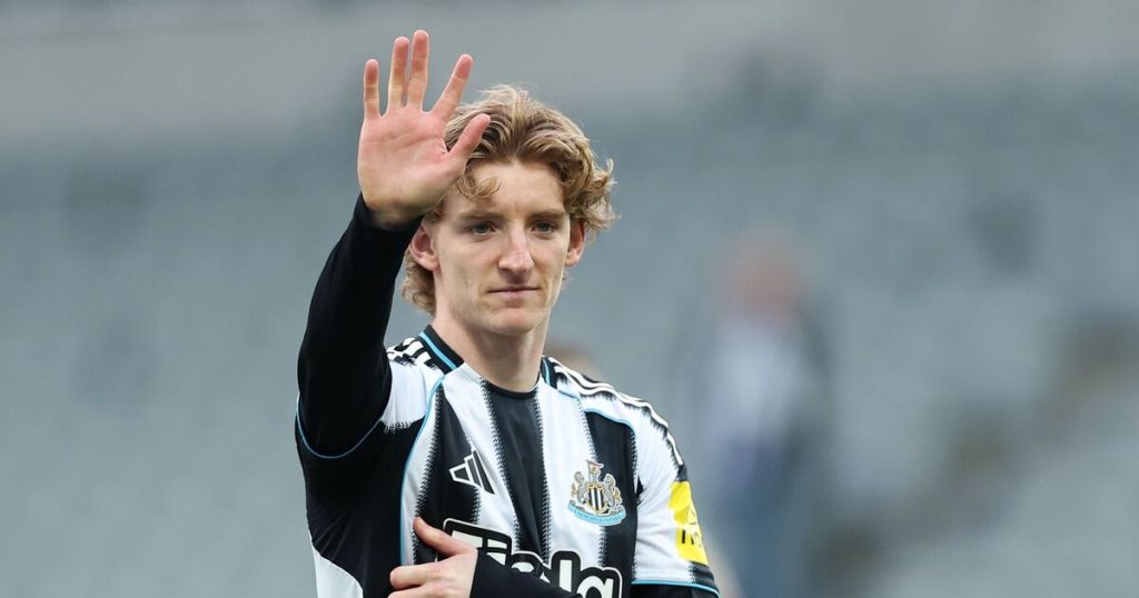 Anthony Gordon has just made a contribution to Newcastle with his move to Barcelona | Soccer | Sports