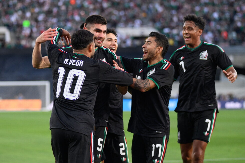 Mexico extends unbeaten record with Johan Vazquez’s goal against Australia