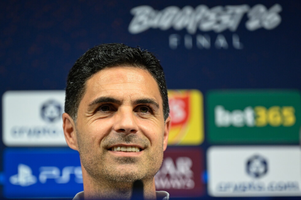 Arteta urges Arsenal to seize their chance and win the Champions League after winning the Premier League