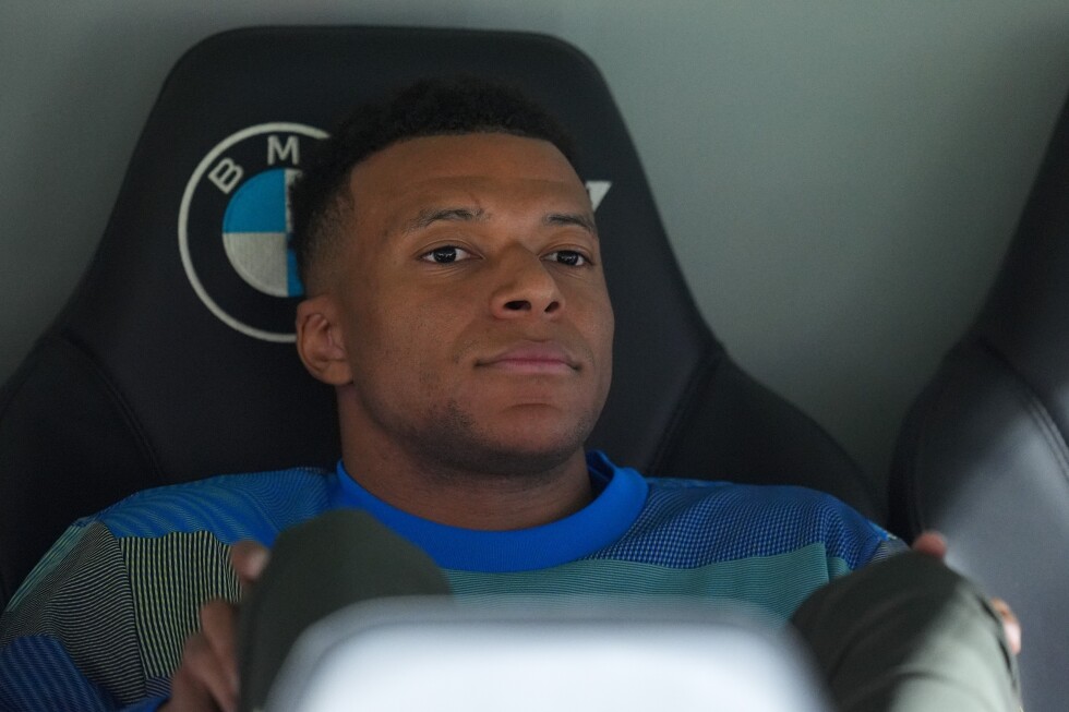 Mbappe says Real Madrid coach Arbeloa has made him his fourth-choice striker after not starting the game