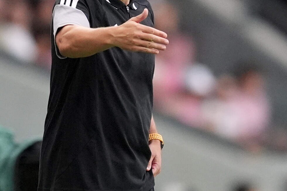 Timbers and coach Phil Neville part ways after disappointing start to MLS season