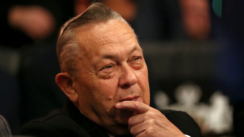 Seven women accused of preying on West Ham billionaire David Sullivan for sex