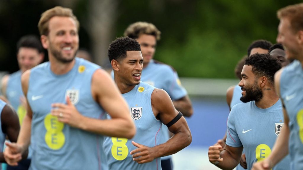 Thomas Tuchel gives Jude Bellingham a stern warning over his role with England at the World Cup