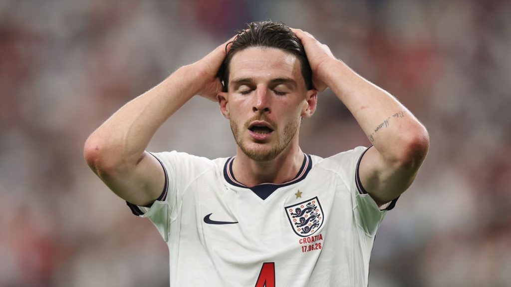 Concerned over Declan Rice’s injury, England manager Thomas Tuchel gives update on star player who is “limping”