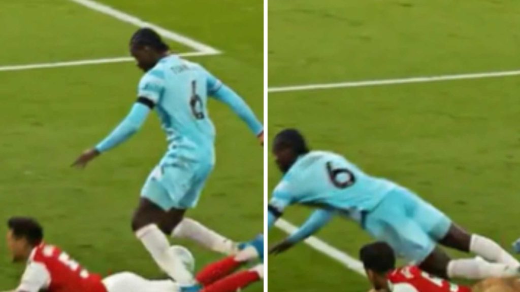 Burnley players strip Hincapie of Arsenal’s Premier League title challenge