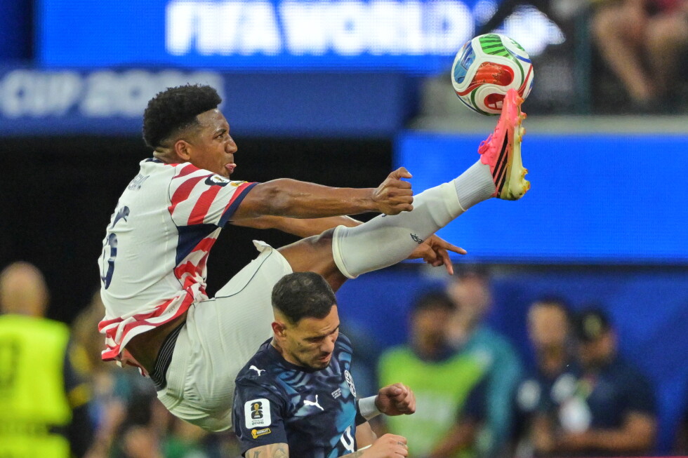 One great photo: Alex Freeman flies over Paraguay