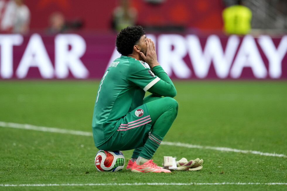 Red card and poor defense lead to Qatar’s worst World Cup exit