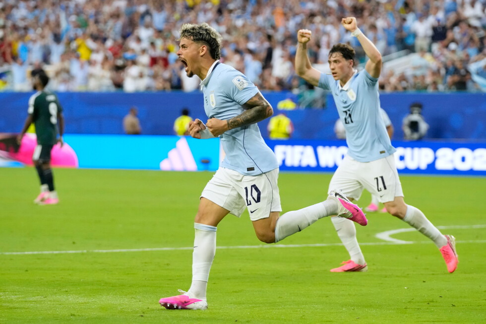 Saudi Arabia and Uruguay draw 1-1 in World Cup opening match