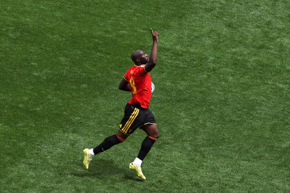Lukaku and De Bruyne return to World Cup as Belgium lag behind