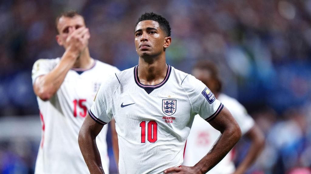 Jude Bellingham sends defiant message to England fans with touching World Cup letter