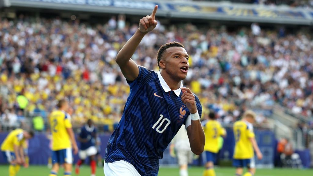 France’s record-breaker Kylian Mbappé inspires Sweden to victory and shows they are a winning team