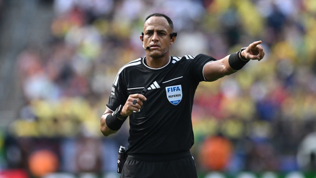 FIFA announces that there was an error in the selection of referees for England vs. Argentina