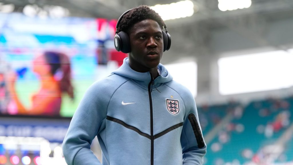 Manager Thomas Tuchel provides update on Koby Mainu’s injury status after Manchester United star misses game against England