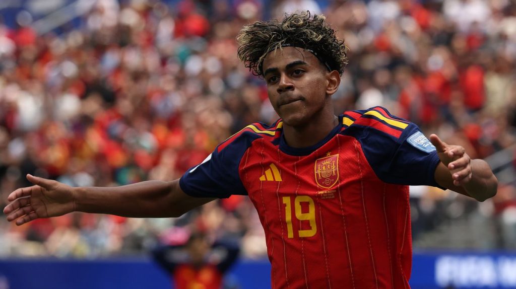 Lamine Yamal shows his true colors with comments about his first meeting with Cristiano Ronaldo at the World Cup