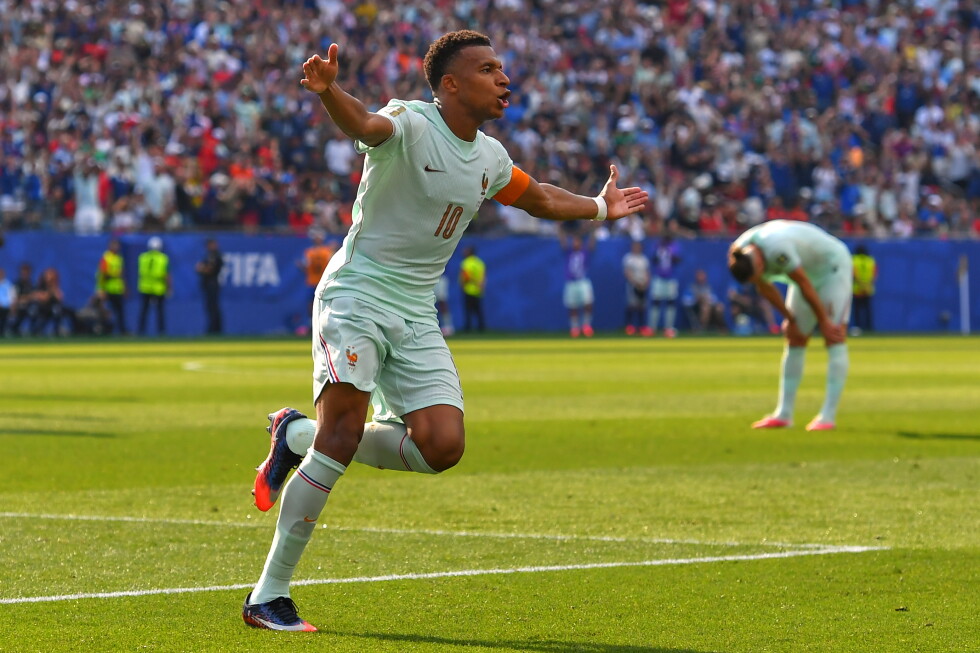 Kylian Mbappé scores his 8th World Cup goal against Morocco