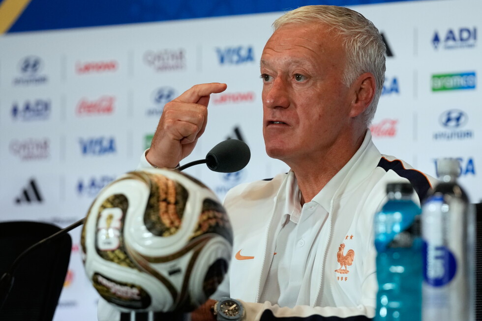 Disappointing France and England face off in World Cup 3rd place match